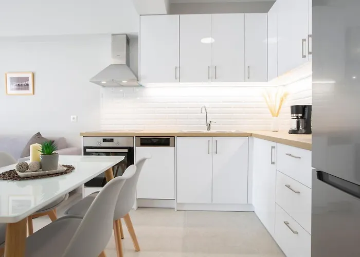 The Two アパート Lefkáda